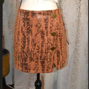 Haute Monde Tan/Brown Snake Print Skort NWT- Western Style Side Zip Women’s XL